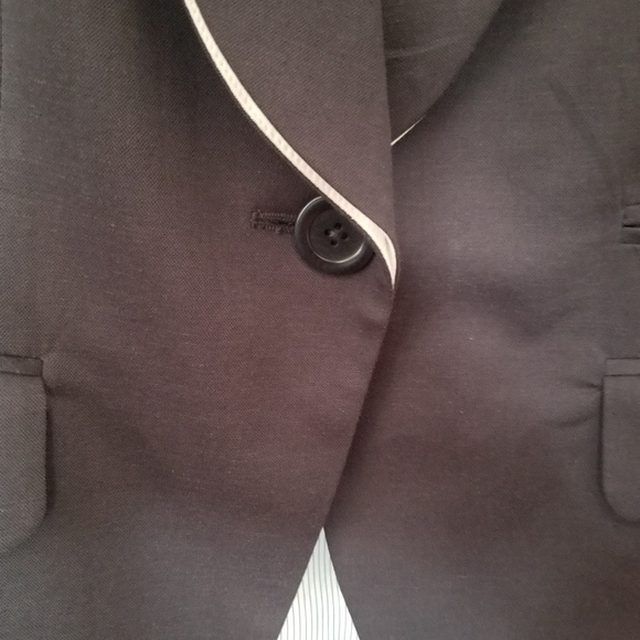 Tibi 10 Linen 'Tuxedo' Blazer - Picture 2 of 4